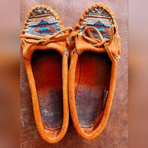 Minnetonka Embroidered Kilty Suede Hardsole Moccasins